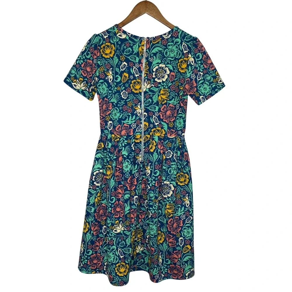 LuLaRoe Amelia Dress Womens Size M Retro Floral Garden Pleated Stretch Pockets
